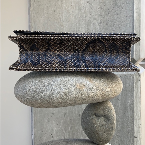 Y & S genuine leather vintage handbag with chain strap - Picture 5 of 8